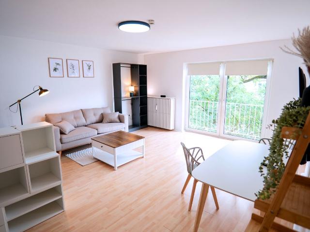 Bright and really quiet apartment in the heart of Cologne, Koln Amsterdam Apartments for Rent
