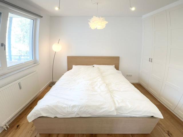 Bright and renovated appartment, w/ Parking garage, excellent location Köln Klettenberg, Koln Amsterdam Apartments for Rent