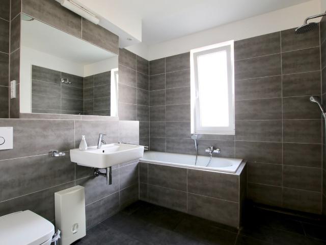 Bright and stylish penthouse apartment with two terraces, Koln Amsterdam Apartments for Rent