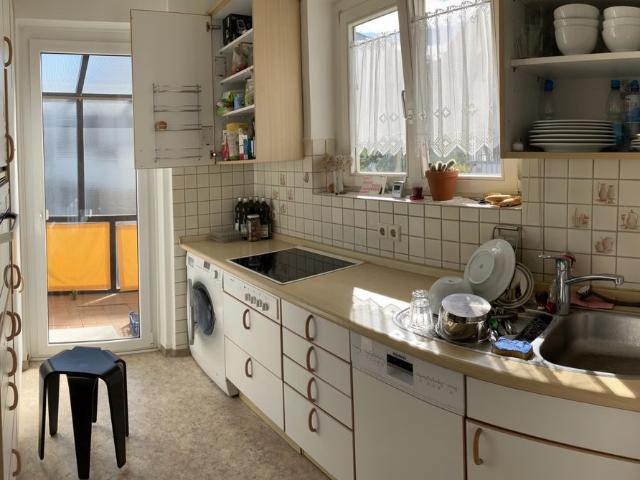 Bright and sunny apartment in Stuttgart Mönchhalde, Stuttgart Amsterdam Apartments for Rent