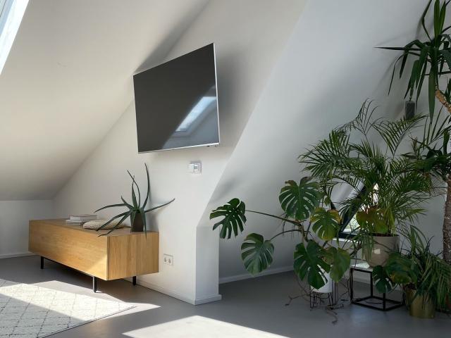 Bright and spacious Maisonette loft between the Royal Gardens and the City, Hannover Amsterdam Apartments for Rent