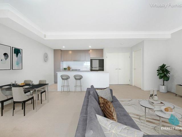 Bright and spacious apartment with 2 car spaces