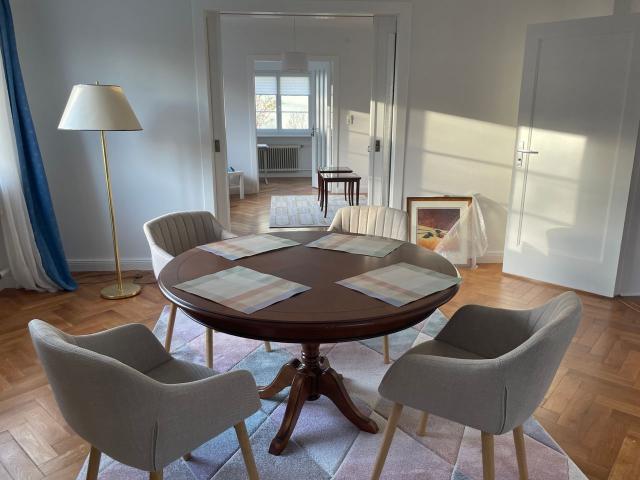Bright and Spacious Apartment in a Green Setting – Ideal for Couples and Singles in Berlin Zehlendorf, Berlin Amsterdam Apartments for Rent