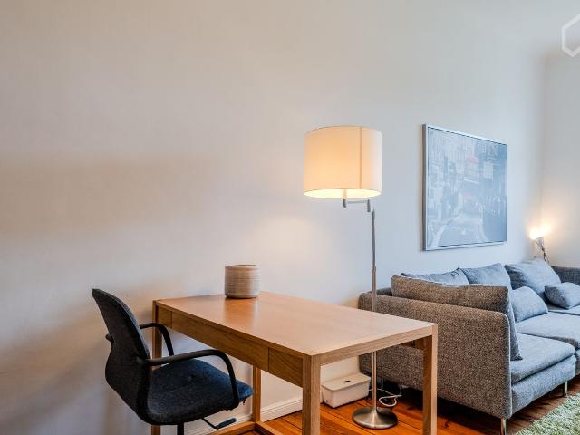 Bright and spacious apartment in Berlin Hermsdorfs` Old Manourhouse, Berlin Amsterdam Apartments for Rent