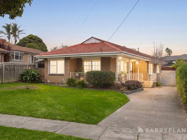 Bright and Spacious Family Home in a Convenient Bundoora Location