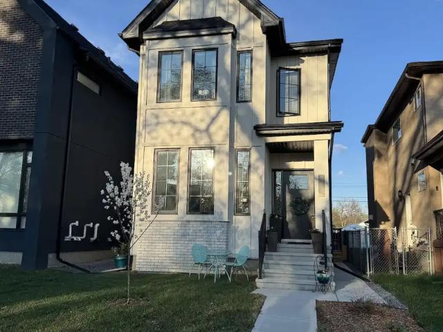 Bright and Spacious Legal Basement Suite in Mature Neighborhood