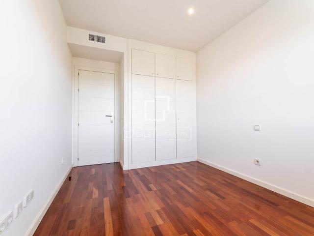 Bright and spacious penthouse in Monte del Pilar