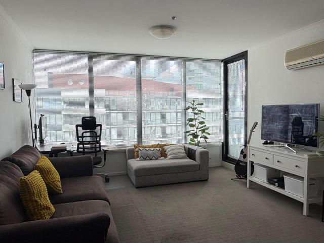 Bright and Spacious Two Bedroom Apartment 11th Floor with Resort Style Facilities