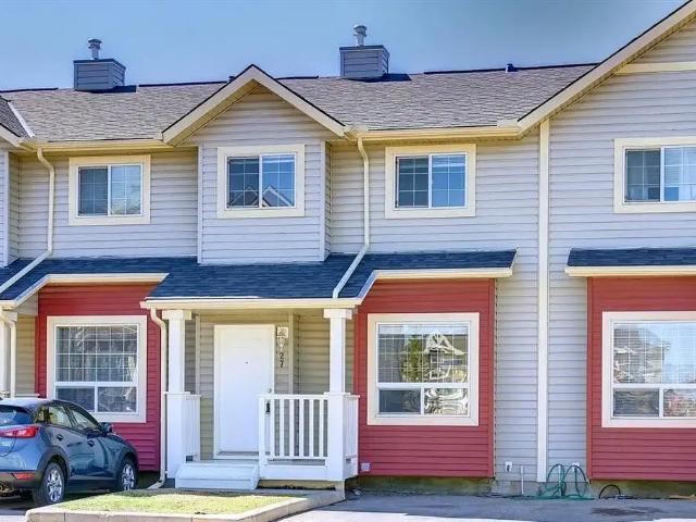 3 Bedroom Townhouse in Taradale – 1,310 sq ft – Available October 1