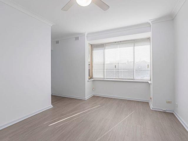 Bright and Spacious Unit!