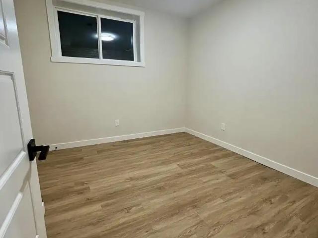 Bright and spacious 2 bedroom basement