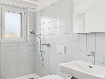 Bright and spacious 3.5 room apartment in the center of Uster