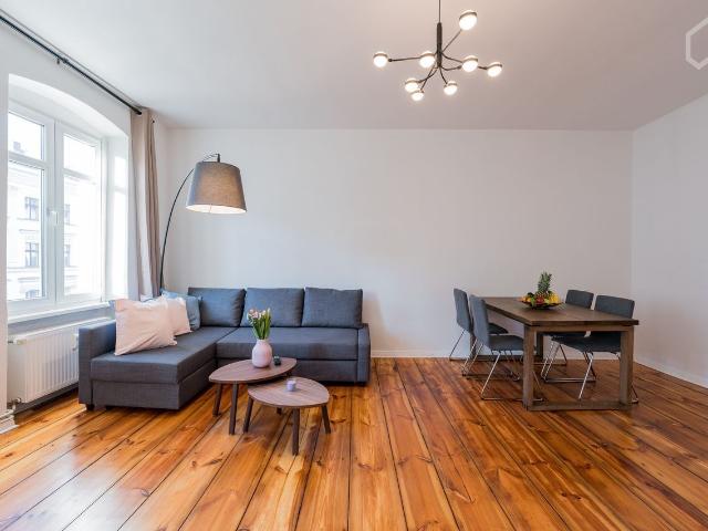 Bright and spacious apartment in the heart of famous Wrangelkiez district