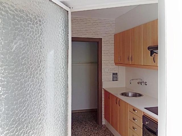 Bright and Spacious 4 Bedroom Flat in Canals 36 Calle Diputación – Your New Home, Ready to Move Into!