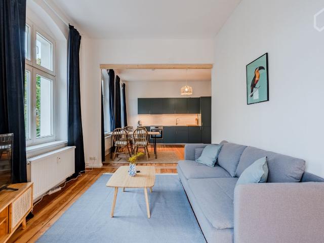 Bright and spacious 4 room apartment, Berlin Amsterdam Apartments for Rent