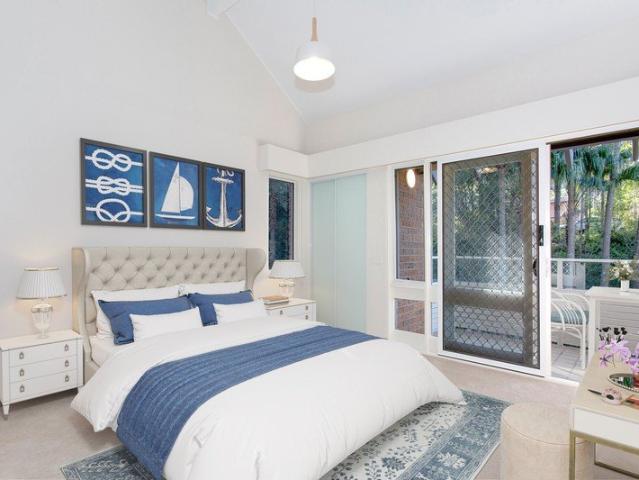 Bright accessible villa close to the amenities