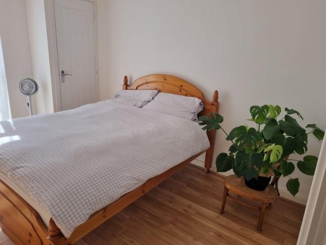 Bright & airy 1 bedroom flat near UoB