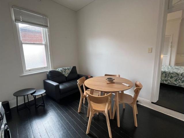 Bright & Airy Furnished One Bedroom in the Heart of Petersham