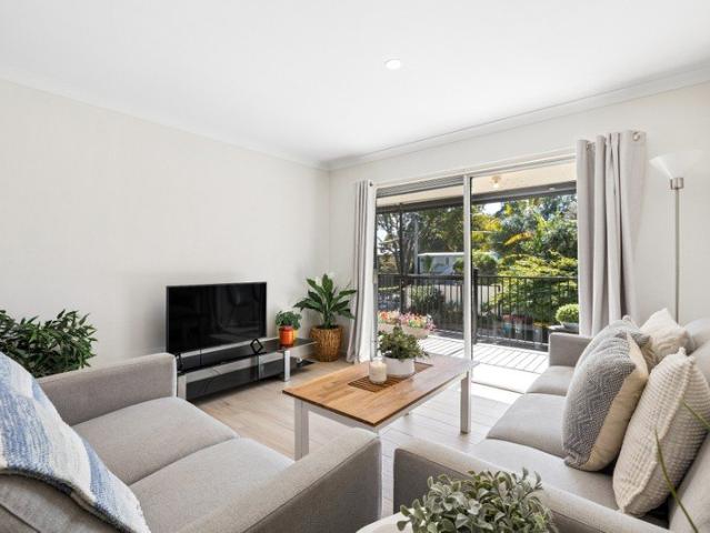 Bright, Airy & Surprisingly Spacious Nest or Invest
