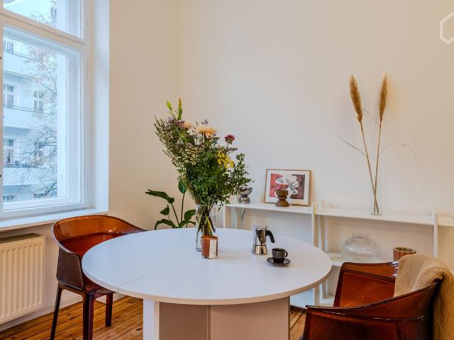 Bright Altbau: Get cozy, stylish & comfortable in Neukölln, Berlin Amsterdam Apartments for Rent