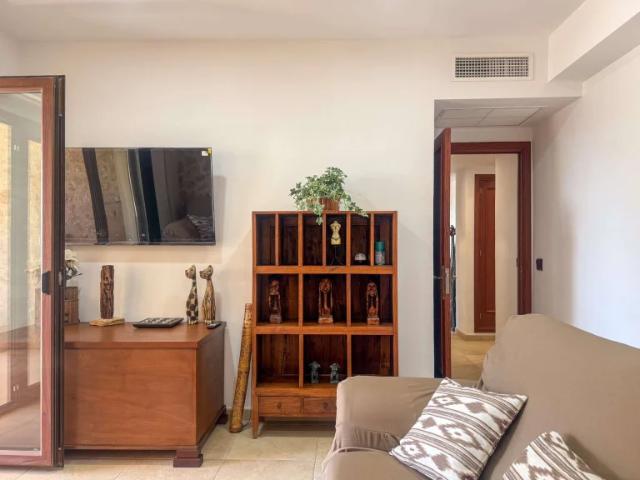 Bright apartment for rent in Pollença with large terrace and views of Puig de María