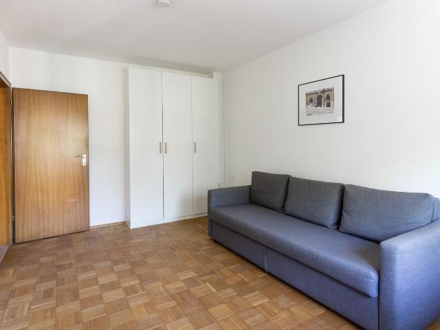 Bright apartment in Mülheim Speldorf, Mulheim an der Ruhr Amsterdam Apartments for Rent