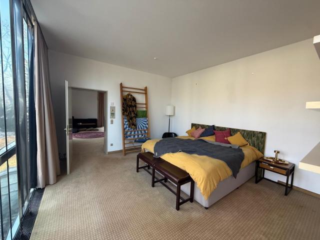 Bright apartment in excellent location