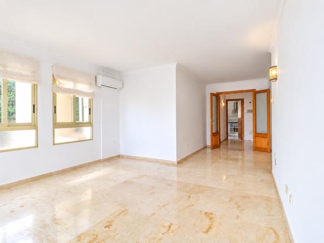Bright apartment with bay views in Cas Català Illetas