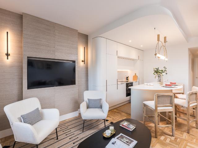 Bright apartment with balcony in Lista