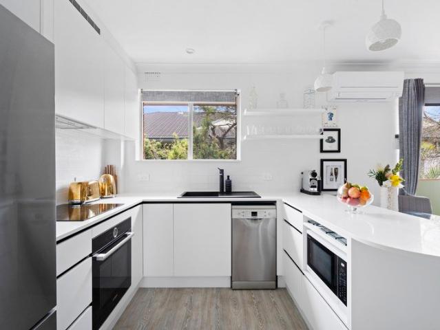 Bright apartment with lifestyle appeal