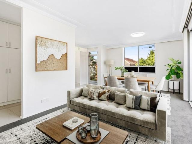Bright Apartment With Stunning Views