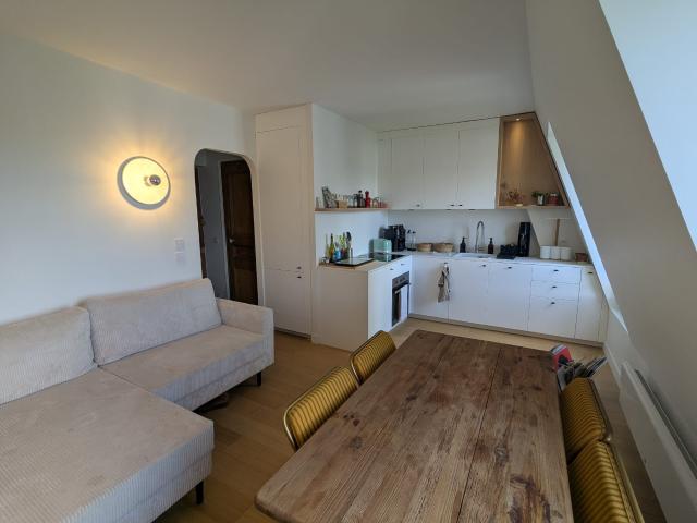 Bright apartment with view of the Sacré Cœur 1 separate bedroom Paris 18e