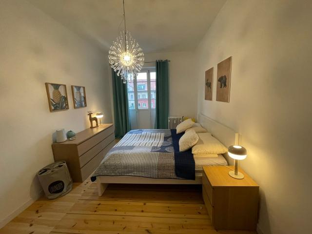 Bright & awesome apartment, Berlin Amsterdam Apartments for Rent