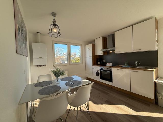 Bright, beautiful flat located in Hilden, Hilden Amsterdam Apartments for Rent