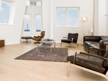 Bright & beautiful penthouse in Düsseldorf