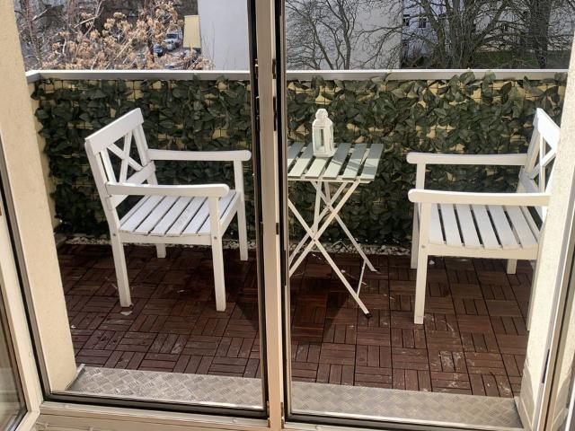 Bright, beautiful 2 room apartment with balcony  in quiet, green neighborhood, Berlin Amsterdam Apartments for Rent