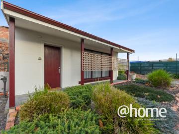 Bright Bedsit on Boland