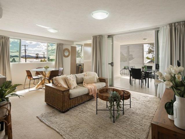Bright, Breezy Living in the Heart of Annerley