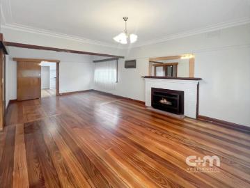 Bright & Breezy 3 Bedroom Family Home