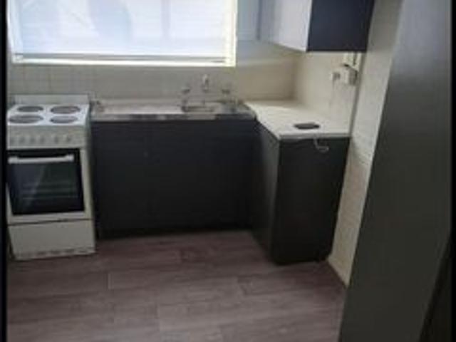 Bright Ground Floor 1 Bedroom Unit