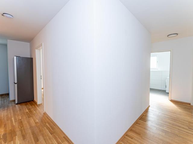 Bright double bedroom in a 4 bedroom flat near Schöneweide station