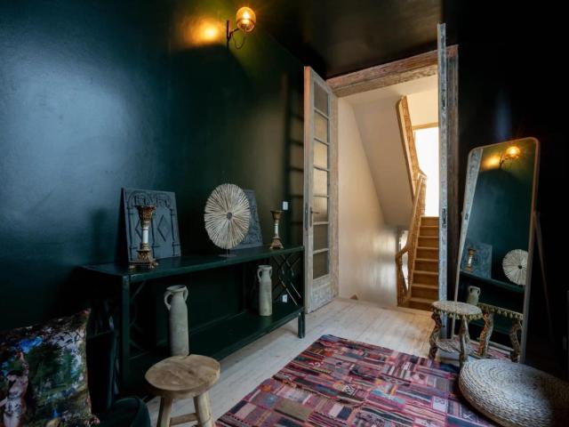 Bright double bedroom in Amandus Atheneum