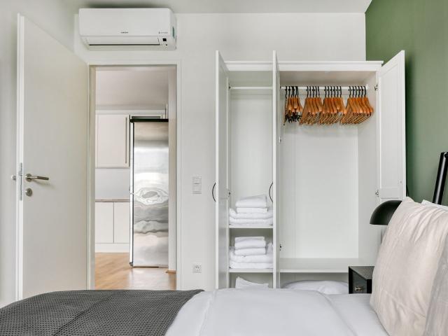Bright Donaustadt 2BR w/ Balcony, near Kirschblütenpark, Vienna Amsterdam Apartments for Rent
