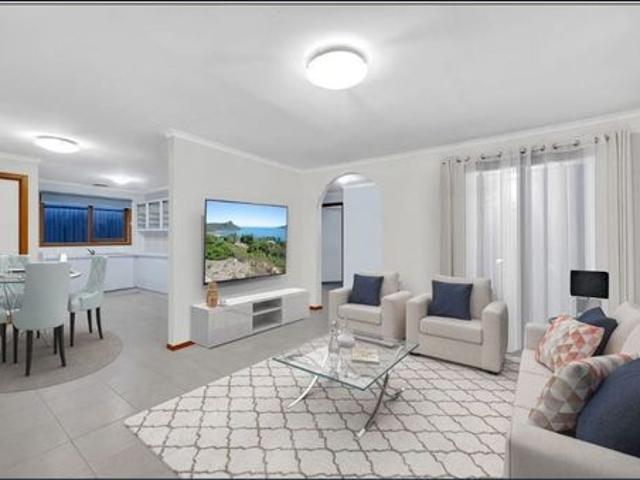 Bright Delight Great Location!