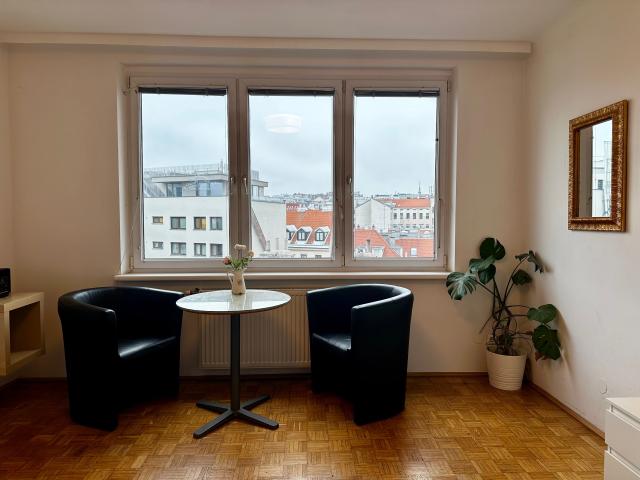 Bright Design Studio · 3 min to Naschmarkt & U4