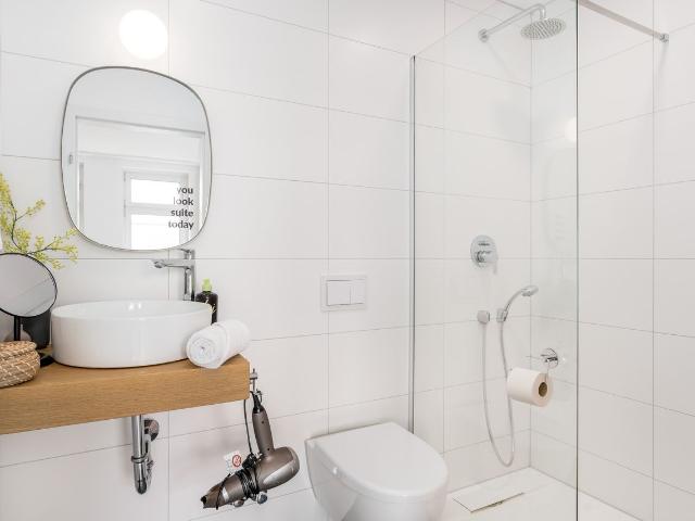 BRIGHT: Design Suite M City Center | Kitchen, Dortmund Amsterdam Apartments for Rent