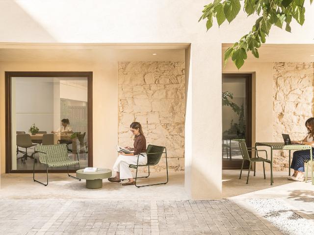 Bright duplex with terraces