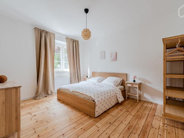 Bright family apartment in a quiet neighborhood in Berlin Charlottenburg, Berlin Amsterdam Apartments for Rent