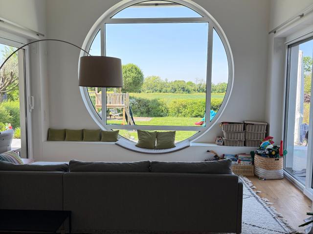 Bright Family Home by the Fields with Large Garden & Modern Features – Near Frankfurt