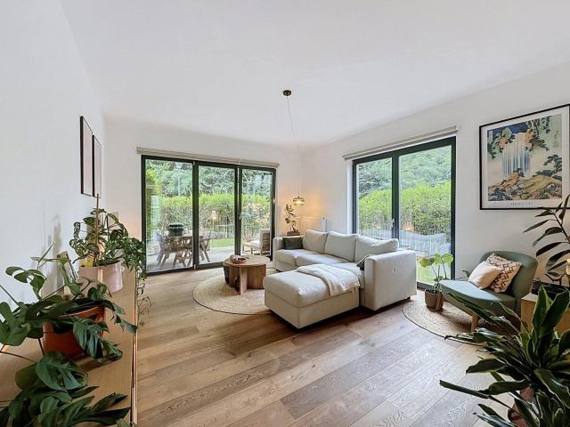 Bright flat with a garden and 2 bedrooms